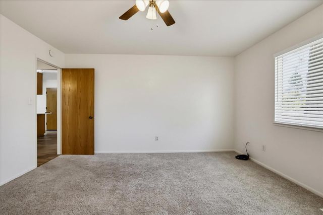 23198 Lone Pine Dr, Auburn, CA 95602