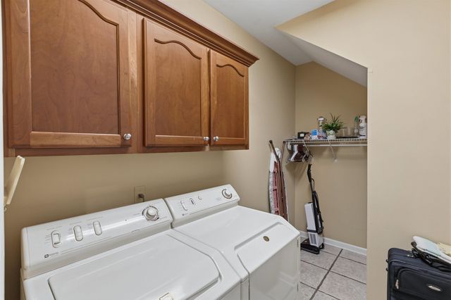 619 E WARWICK OAKS LN, Collierville, TN 38017