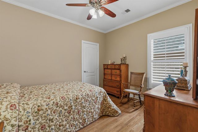 619 E WARWICK OAKS LN, Collierville, TN 38017