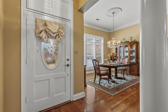 619 E WARWICK OAKS LN, Collierville, TN 38017