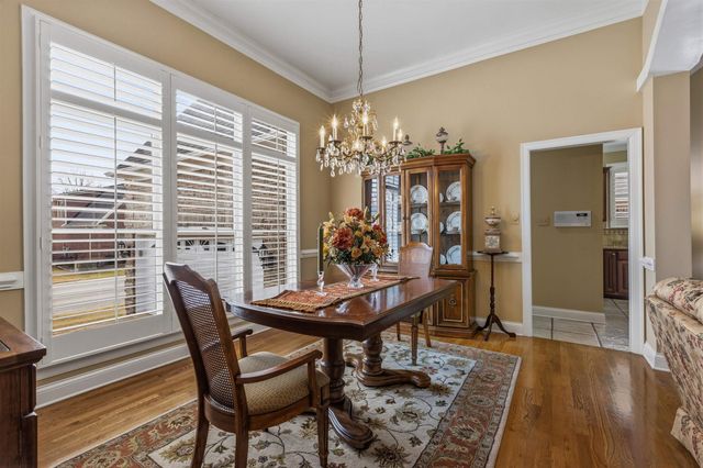 619 E WARWICK OAKS LN, Collierville, TN 38017