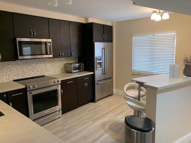 2200 S Cypress Bend Drive 905, Pompano Beach, FL 33069