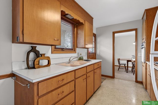 5315 Mary Street, Omaha, NE 68152