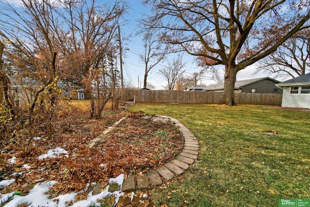 5315 Mary Street, Omaha, NE 68152