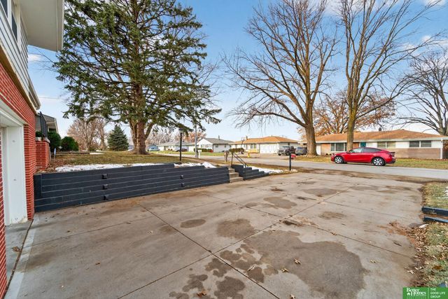 5315 Mary Street, Omaha, NE 68152