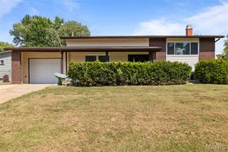 605 Sherwood Drive, Florissant, MO 63031