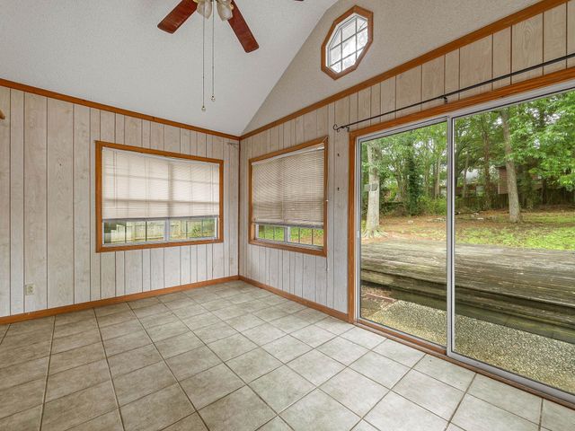 308 Pine Lake Court, Spartanburg, SC 29301