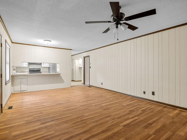 308 Pine Lake Court, Spartanburg, SC 29301