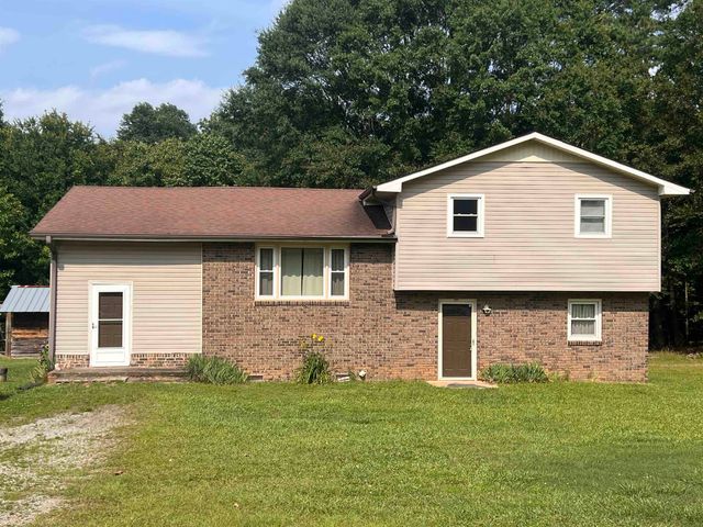 109 Berry Road, Boiling Springs, SC 29316