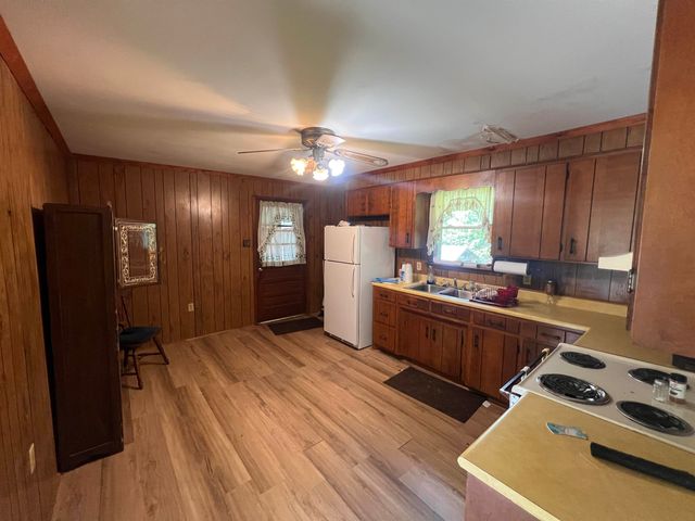 109 Berry Road, Boiling Springs, SC 29316