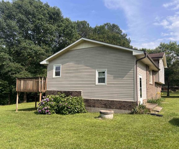 109 Berry Road, Boiling Springs, SC 29316