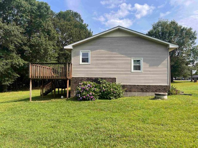 109 Berry Road, Boiling Springs, SC 29316