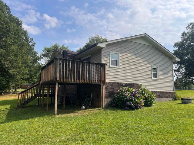 109 Berry Road, Boiling Springs, SC 29316