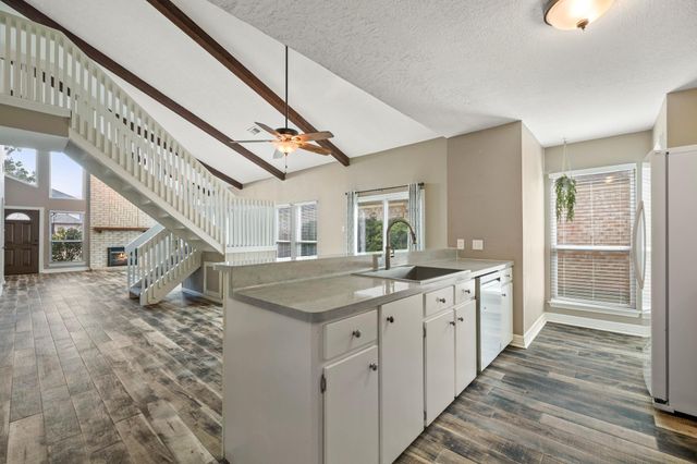 2919 Lake View Drive, Missouri City, TX 77459