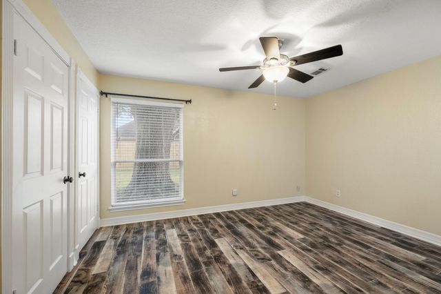 2919 Lake View Drive, Missouri City, TX 77459