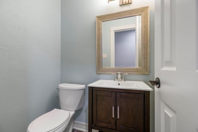 2919 Lake View Drive, Missouri City, TX 77459