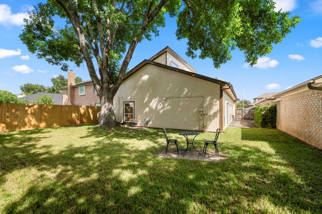 2919 Lake View Drive, Missouri City, TX 77459