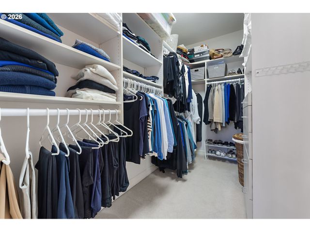 6321 Sw CANBY St, Portland, OR 97219