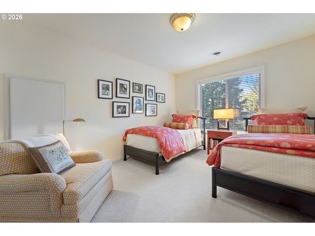 6321 Sw CANBY St, Portland, OR 97219