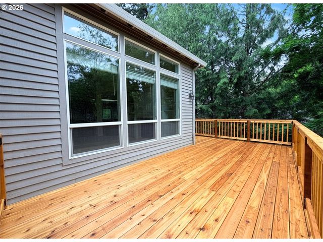 6321 Sw CANBY St, Portland, OR 97219