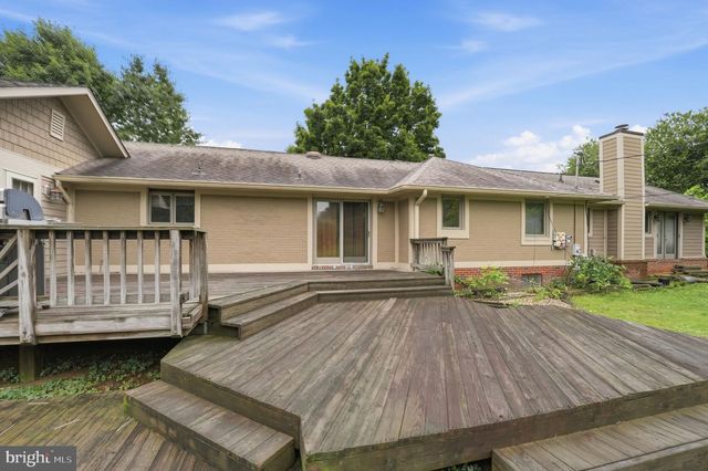 4920 BROOK HILLS DR, Annandale, VA 22003