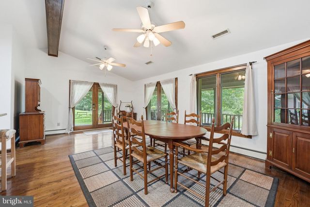 4920 BROOK HILLS DR, Annandale, VA 22003