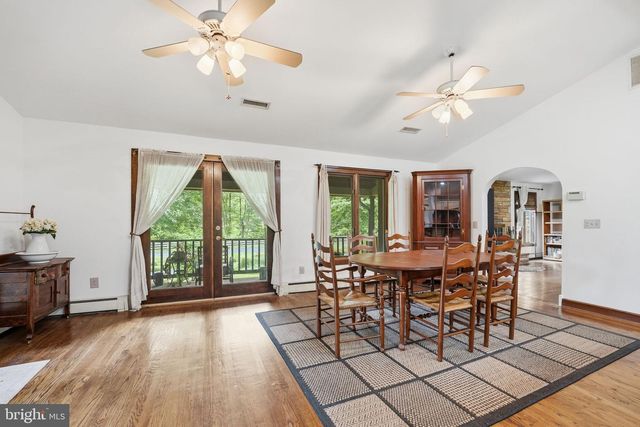 4920 BROOK HILLS DR, Annandale, VA 22003