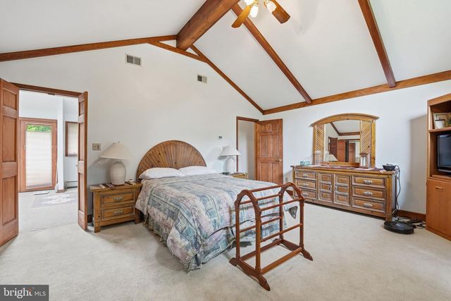 4920 BROOK HILLS DR, Annandale, VA 22003