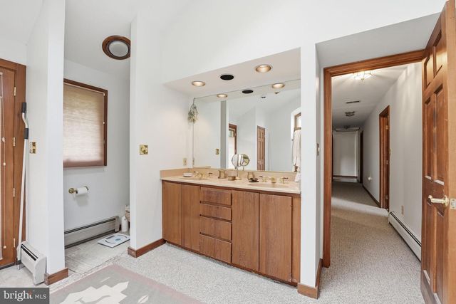 4920 BROOK HILLS DR, Annandale, VA 22003