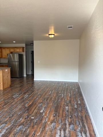 1380 Dowell Road, Grants Pass, OR 97527