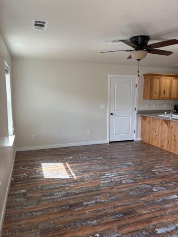 1380 Dowell Road, Grants Pass, OR 97527