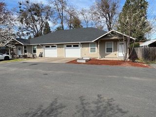 1380 Dowell Road, Grants Pass, OR 97527