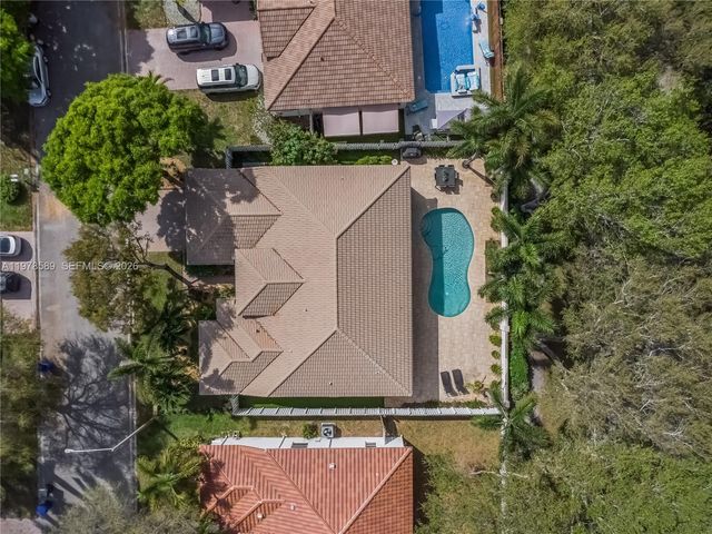 5297 SW 34th Way, Hollywood, FL 33312