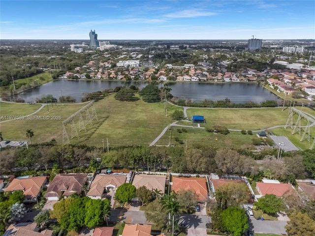 5297 SW 34th Way, Hollywood, FL 33312