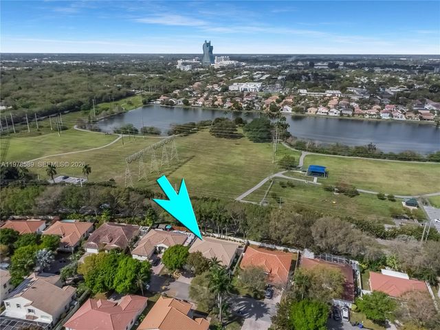 5297 SW 34th Way, Hollywood, FL 33312