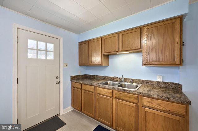 109 N SEWARD ST, York, PA 17404