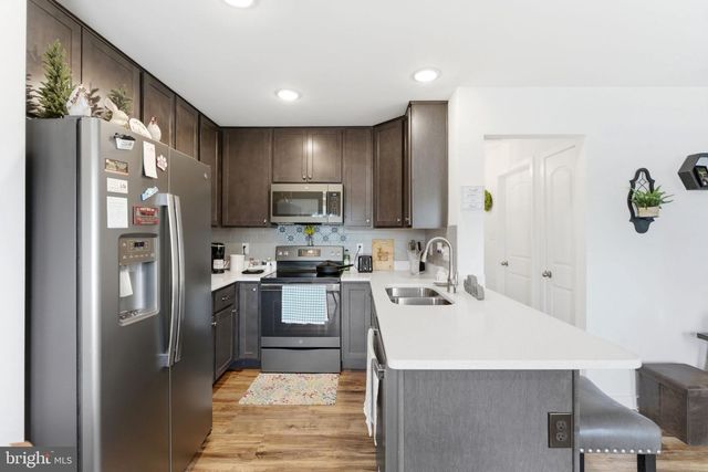 255 QUINELLA CT, Martinsburg, WV 25404