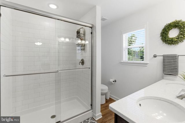 255 QUINELLA CT, Martinsburg, WV 25404