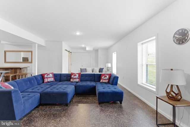 255 QUINELLA CT, Martinsburg, WV 25404