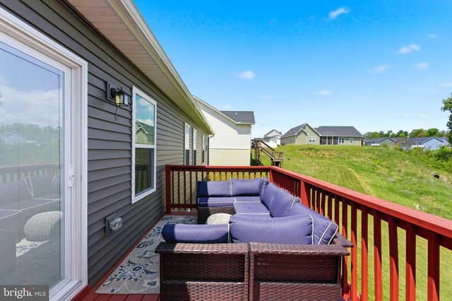 255 QUINELLA CT, Martinsburg, WV 25404
