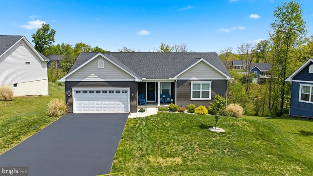 255 QUINELLA CT, Martinsburg, WV 25404