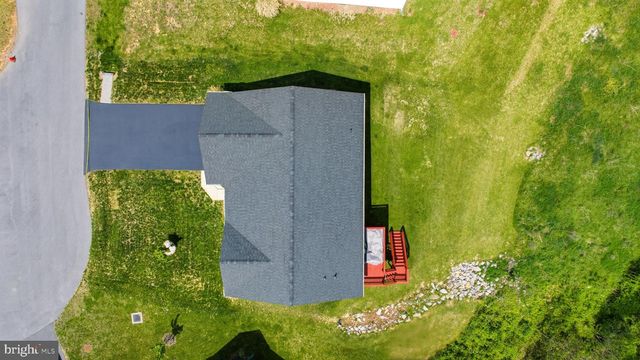 255 QUINELLA CT, Martinsburg, WV 25404