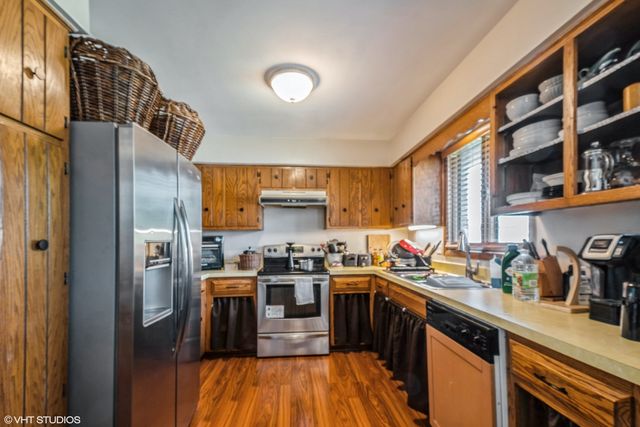 16836 Paxton Avenue, South Holland, IL 60473