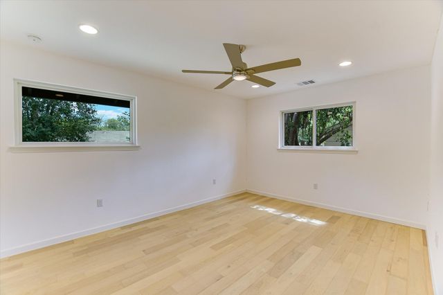 9203 Quail Rock CIR, Austin, TX 78758