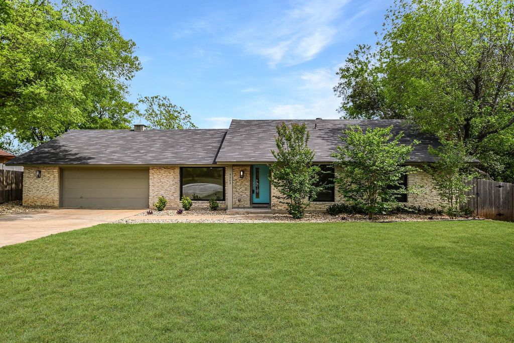 9203 Quail Rock CIR, Austin, TX 78758