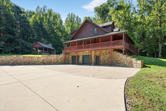 3975 Jarman Hollow Rd, Palmyra, TN 37142