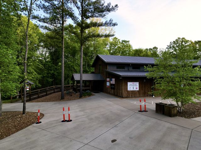 3975 Jarman Hollow Rd, Palmyra, TN 37142