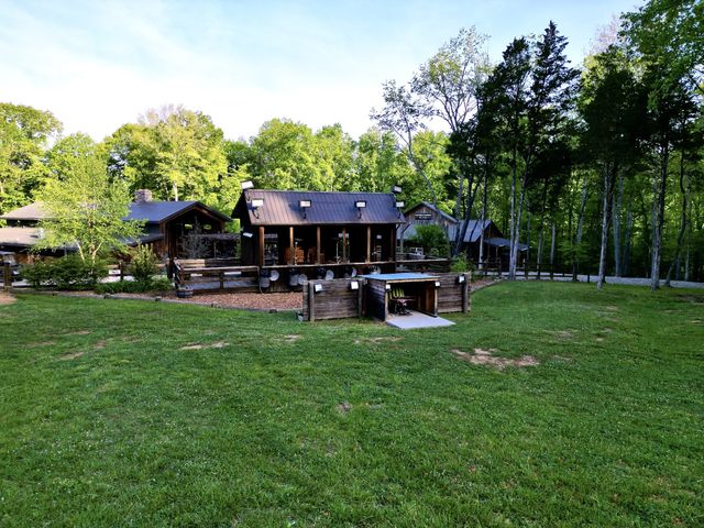 3975 Jarman Hollow Rd, Palmyra, TN 37142