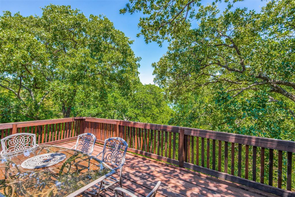 214 Scenic Drive, Highland Village, TX 75077