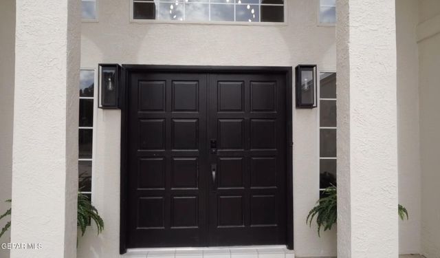 5708 NOVILLA Place, El Paso, TX 79932